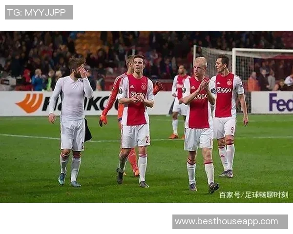 足球小场比赛人数解析及其对战术和技术的影响探讨